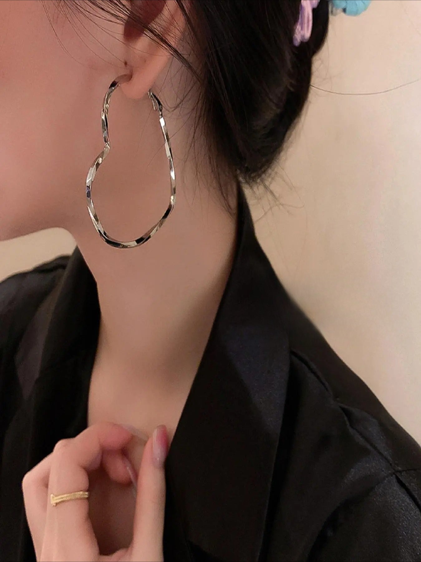 Oversized Heart Hoop Earrings for Women, Trendy Metallic Twisted Earring, Party Jewelry, Fashion Jewelry Party, Fashionable Earrings, Fashion Accessories HNEH0010