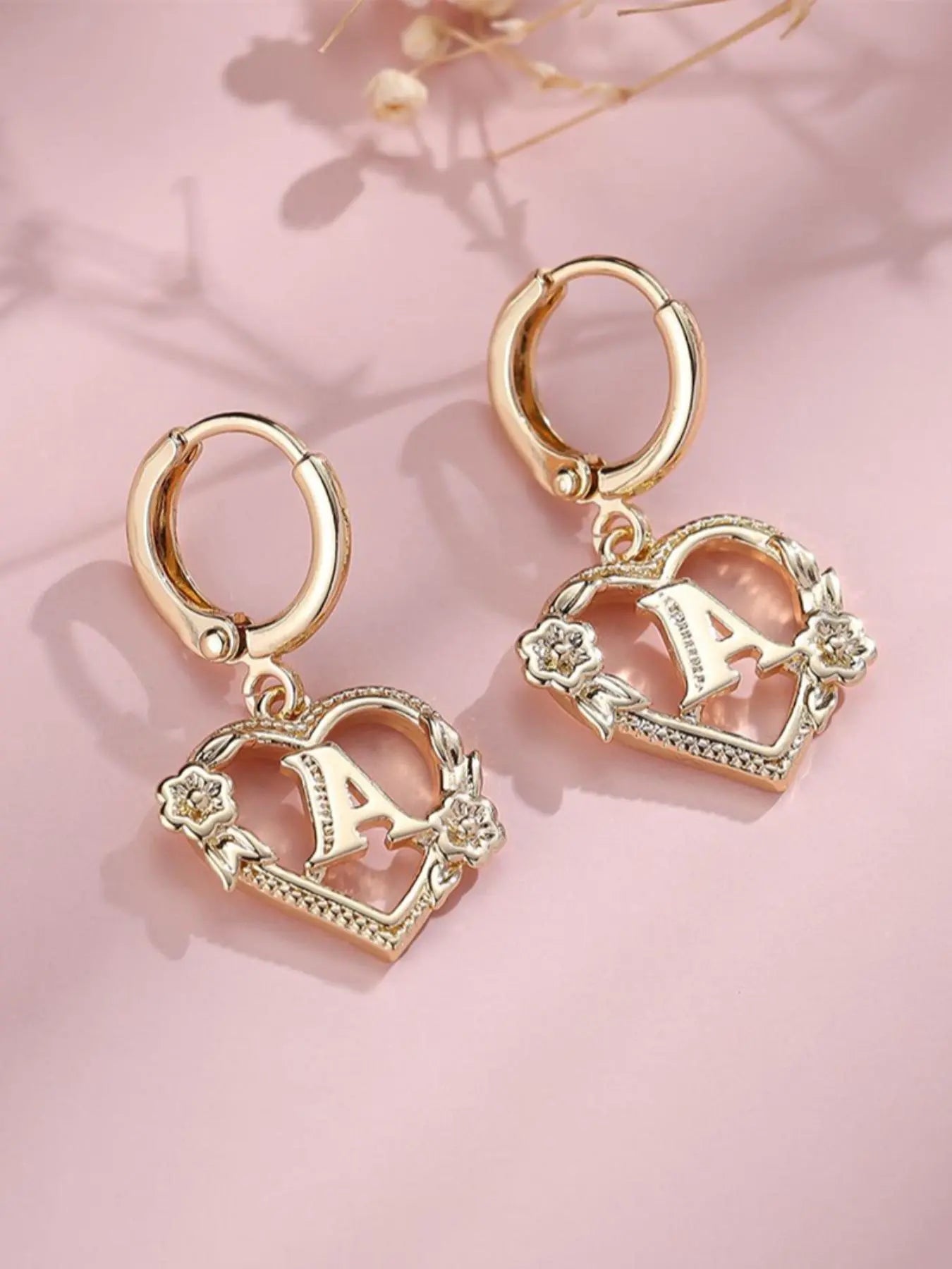 Fashionable Heart & Flower Design Dangle Earrings, Heart Shaped Earrings, Letter Design Drop Earrings for Women, Trendy All-match & Exquisite Jewelry for Birthday Gift HNEH0001