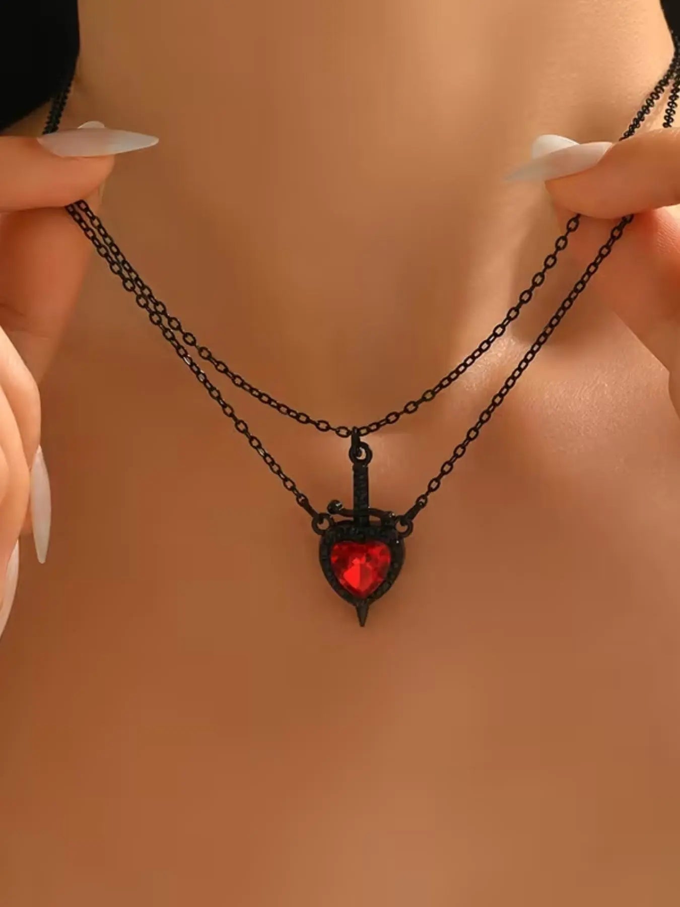 2pcs Heart and Sword Necklace Set, Love Heart Necklace, Unique Couple's Jewelry, Silver Color, Durable Fashion Accessory, Perfect for Weddings & Parties, Includes Rose Box HNXL0015
