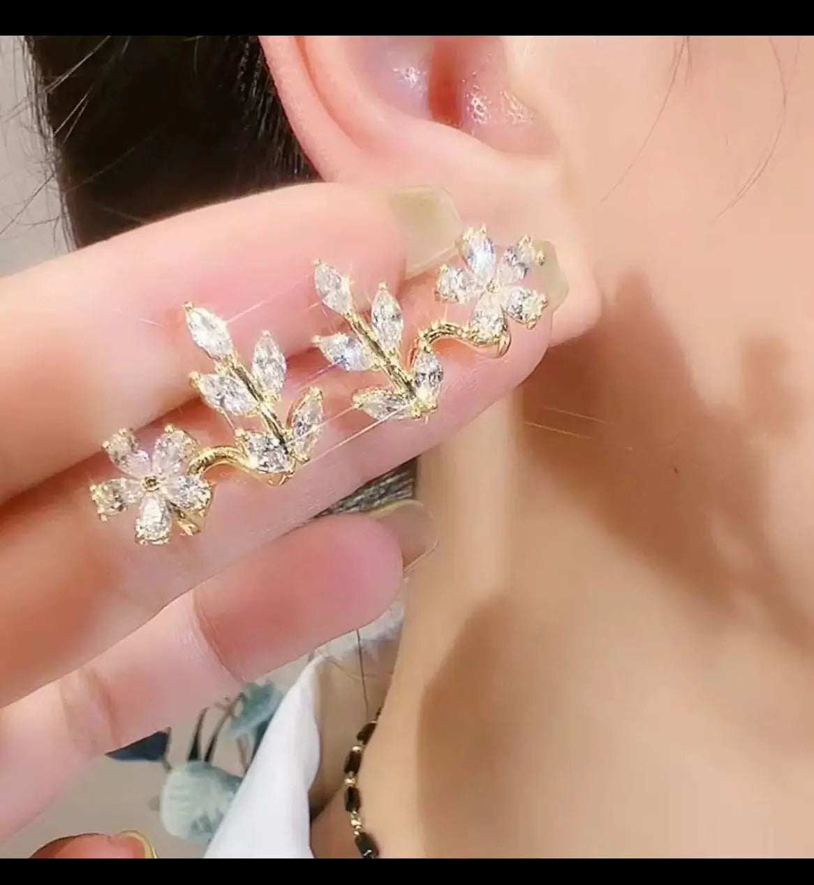 Green Leaf Stud Earrings for Women, Fresh Design,  Cute Elegant Jewelry for Daily Wear HNEH0055