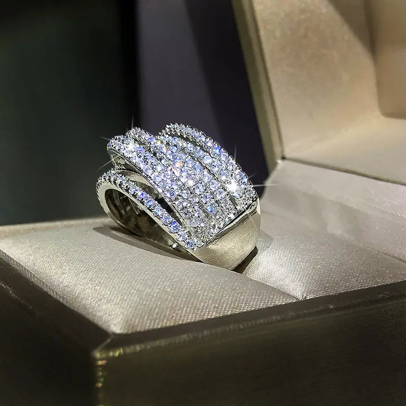 Women's  Wrap-Around Ring, Luxury Jewelry for Gifts, Refined Elegance for Formal Events, Sparkling Stones, Hypoallergenic & Comfortable Fit HNJZ0049