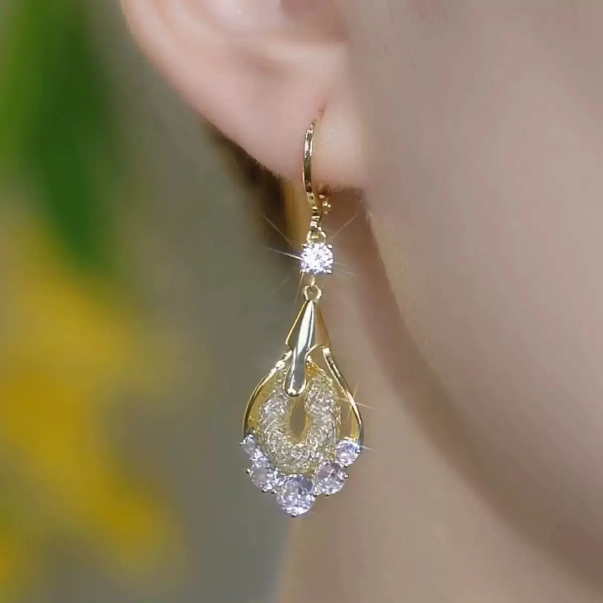 Gold Mesh Water Drop Earrings 14K Gold Plated Chic Statement Design, Elegant Fashion Jewelry Earrings for Women HNEH0042