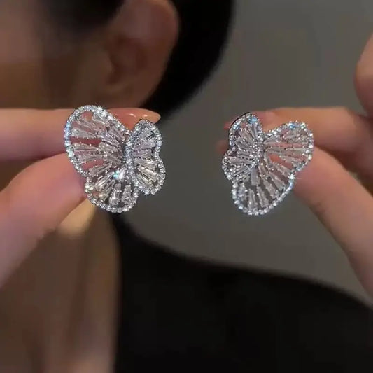 New Style Removable Two-Way Wearing Butterfly Earrings, One Piece Two Ways, Elegant Fluttering Butterfly Earrings with High-End Feel HNEH0047