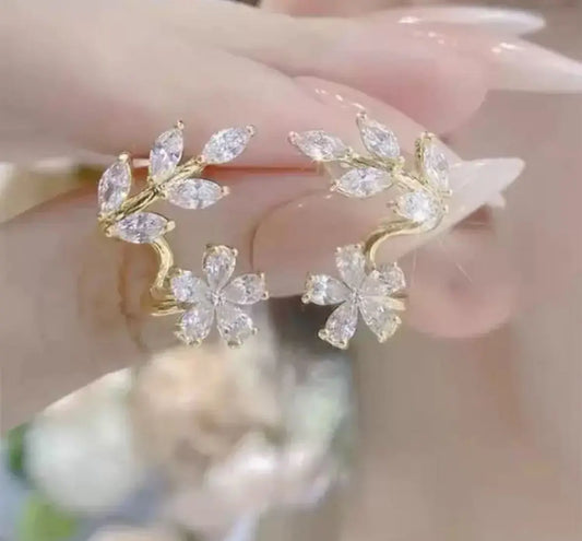 Green Leaf Stud Earrings for Women, Fresh Design,  Cute Elegant Jewelry for Daily Wear HNEH0055