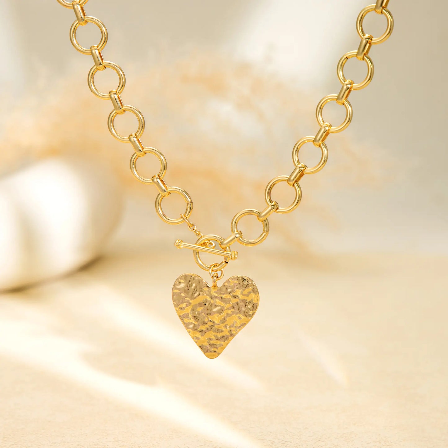 Gold Paperclip O-Link Chain Hammered Heart Pendant OT Clasp Necklace for Women For Valentine's Day Gift HNXL0013