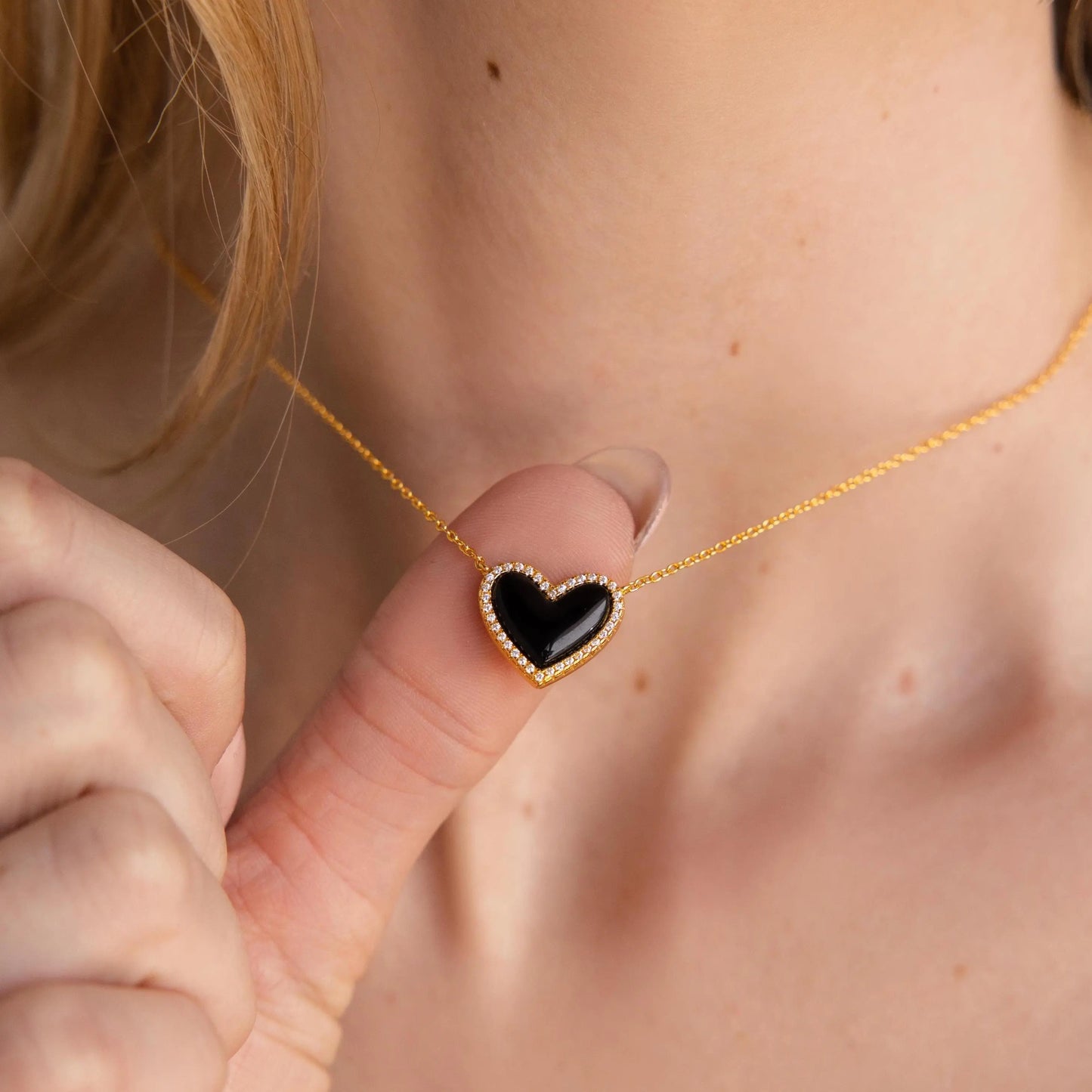 Pavé-set onyx heart necklace - exquisite 18K gold-plated pendant necklace - black cubic zirconia heart necklace - graduation gift HNXL0021