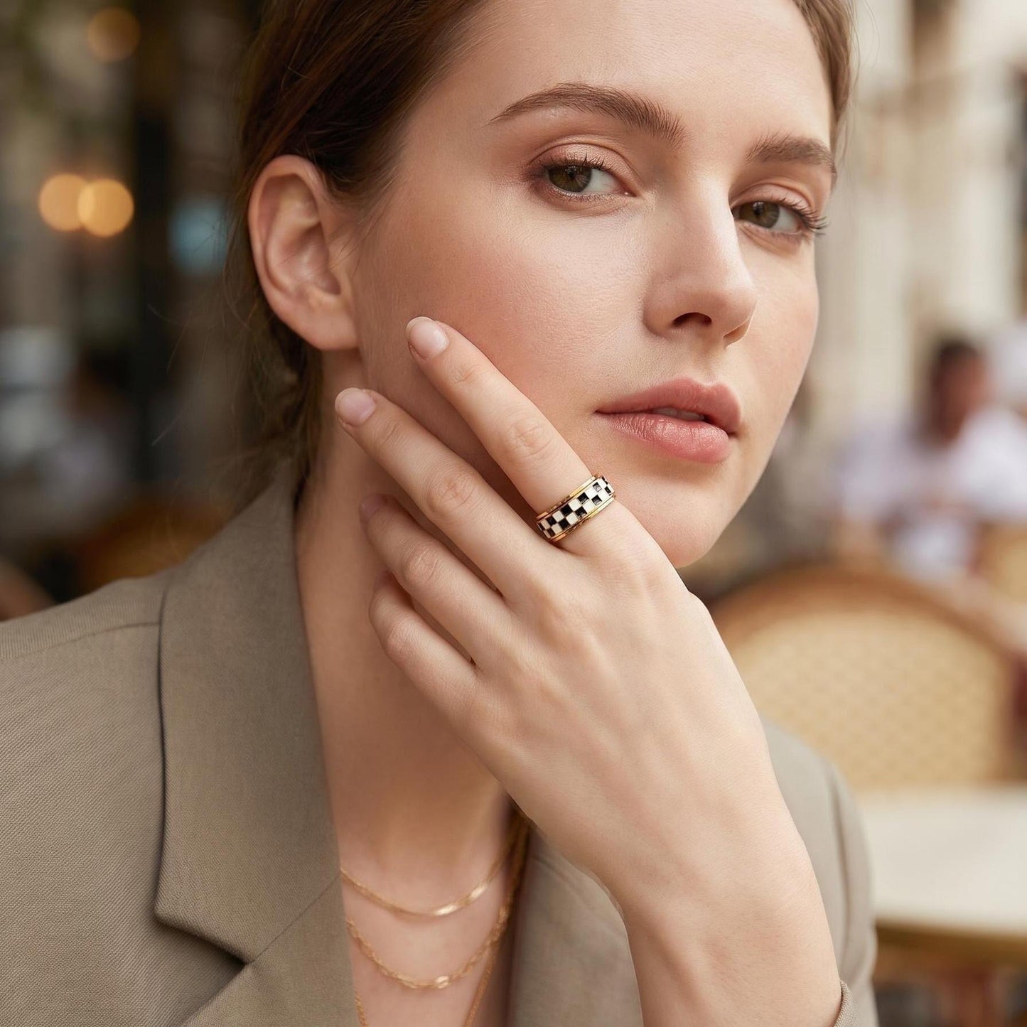 Checkered Fidget Ring for Adults, 18K Gold-Plated Stainless Steel, Stress Relief Accessory with Fashionable Geometric Design, Ideal Gift HNJZ0029