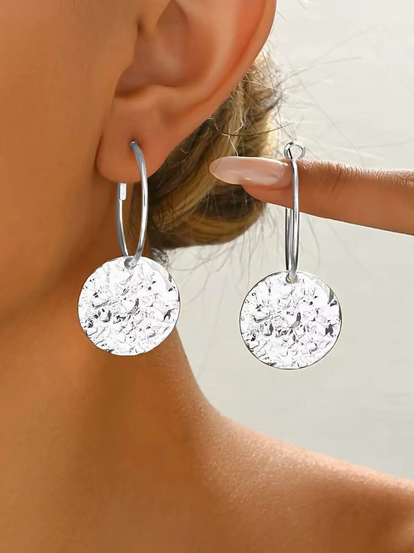 Fashionable Geometric Round Hammered Earrings, Cute Simple Design, Perfect Gift for Mother's Day, Graduation, Back-To-School, Teacher Appreciation, Trendy Jewelry, Fashion Jewelry Accessories HNEH0019